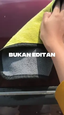 Instant Coating bikin bodi mobil kamu cling dan kinclong sampai bisa ngaca sendiri! Anti kusam, anti males, tinggal semprot, langsung glowing. Mobil glowing, kamu juga ikut glow up! Jangan lupa cobain sekarang, biar perjalanan makin stylish dan percaya diri! #solusiautocare #pengkilapmobil #perawatanmobil #viral #fyppppppppppppppppppppppp 
