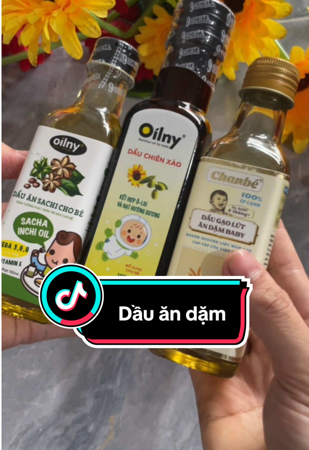 Dầu gạo lứt ăn dặm cho bé các mẹ đã thử chưa nè#dauandamchobe #daugaolut #mebimsua #andam #mebimsuachamcon  @Liên lém98  @Liên lém98  @Liên lém98 