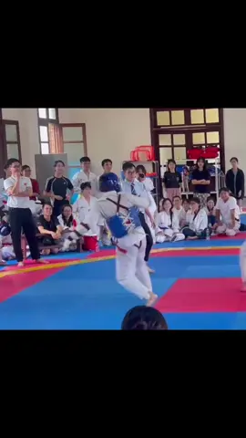 A nhiều fan cổ vũ mà em #taekwondo #võthuật #xuhuong 