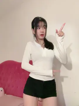 hm đừng nhìn thứ k nên nhìn vì n là bất đắc dĩ 🥰