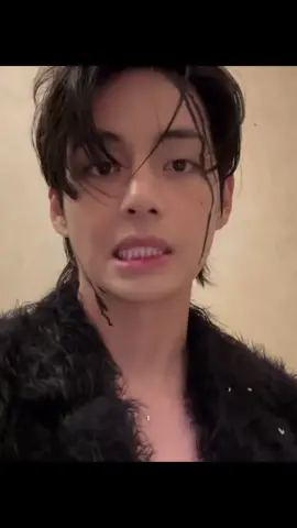 mùa đông 2017 😜 #taehyung #viral #xuhuong #fyp #dâu🧸 