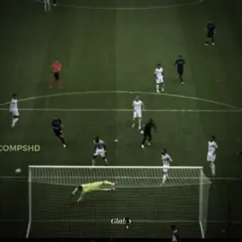 Courtois >>> saves#courtois #goalkeeperskills #goalkeeper #legendarysaves #insanesaves 
