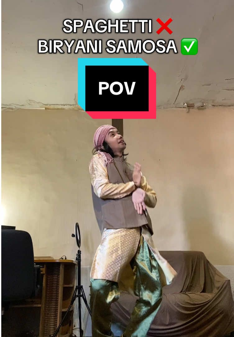 #pov efek aa’ juju pulang, nak join?? 🙏🏻🕺🏻 #eat_it_up_spaghetti #kpop #fyp #le_sserafim  Cr : nottheoriginal007 (YT)