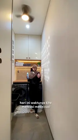 kl bisa jangan pake pembersih mesin cuci yang bubuk krn dia susah larut terutama front load. #fyp #mesincuci 