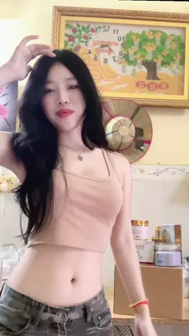 Rolling #fyp #Shuji #Shuji_Whitening_Body_Lotion @ឡេ Shuji  By CEO PichPanha @Shuji Feedback (ឡេស៊ូជី) 