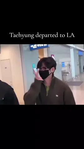 Taehyung departed to LA to attend the TIRTIR Pop up in LA on November 15  HAVE A SAFE FLIGHT TAEHYUNG #taehyung #v #vbts #viral #kimtaehyung @BTS 