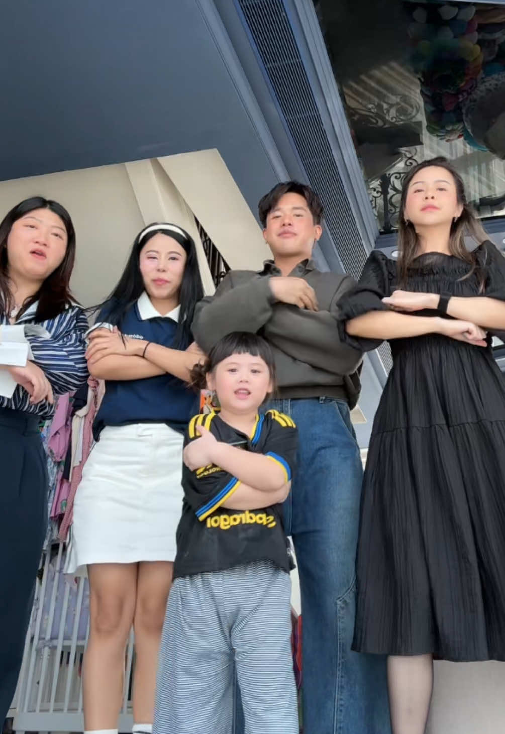 เสียงในหัว.. อาจจะคนละเพลง @เจ๊อู๋เอง @ice_ploypimook 