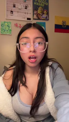 Solo soy yo comiendo sushi 😝#latina #fypシ゚viral #fypppppppppppppppppppppppp #viral_video #parati 