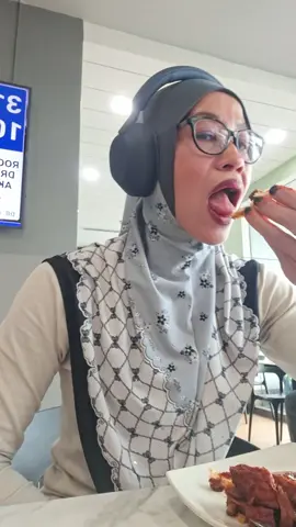 Bismillah, Alhamdulillah, Tabarakallah! #sejenisniza #onemealaday #workfromanywhere #wednesdayvibes 