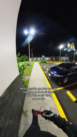 Ahora resulta que hay que ser rogones JAJAJA si en mi acta dice nació vivo, no pendjo