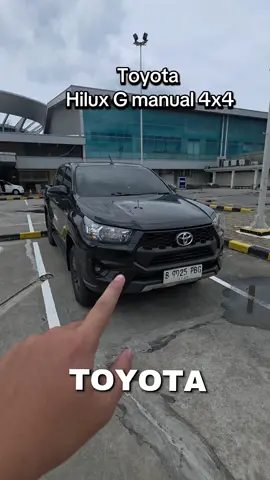 Siap-siap nih buat ngintip Hilux G Manual 2024! 🤩 Penasaran banget sama performa tangguhnya di segala medan. Gimana ya rasanya nyetir transmisi manualnya? 🚀 Kayaknya cocok banget nih buat yang suka petualangan atau butuh mobil buat kerja keras. Bentuknya gagah abis, bikin pede di jalanan! 💪 Nggak sabar pengen tau fitur-fitur barunya apa aja, terutama yang bikin makin nyaman buat perjalanan jauh. Siapa tau ada upgrade di bagian interiornya juga. ✨ Penasaran juga nih sama konsumsi bahan bakarnya, irit nggak ya buat dipakai harian? 🤔 Pokoknya wajib banget tonton video reviewnya nanti, biar makin yakin pilihannya! Pantengin terus channelnya ya! 😉 #hilux  #fypシ  #toyota  #mobilkeren  #suv 
