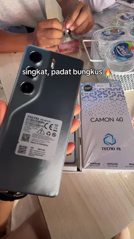 Suka banget yang singkat, padat, bungkus, apalagi yang dibungkusnya CAMON40😍🔥🔥 #tecnopromotor  #tecnoindonesia  #camon40  #tecnonusra 