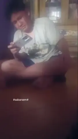 jadi kronologinya gini orang nya nangis karena hp nya ngeleg#@benzy #fffffyyyyyppppp #fypageシ #yg#fffffyyyyyppppppppppppppppppp