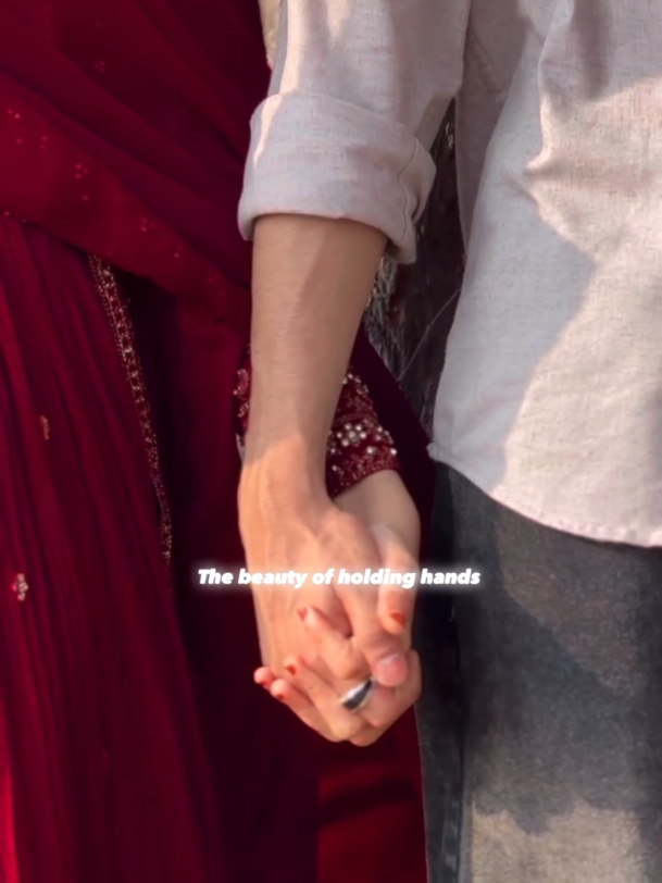 The Beauty Of Holding Hands🫴🏻💕 . . . #fypviralシ #foryou #trending #fyp #viraltiktokvideo @𝓒𝓱𝓪𝓶𝓶𝓾💋 @𝓜𝓲𝓼𝓱𝓪𝓵💋 @𝓜𝓸𝓱𝓪𝓶𝓮𝓭💋 @𝙎𝙞𝙡𝙚𝙣𝙩 𝙝𝙚𝙖𝙧𝙩___🔐 @𝘼𝙈𝙅𝘼𝙏𝙃_𝙈𝙎🇰🇼 