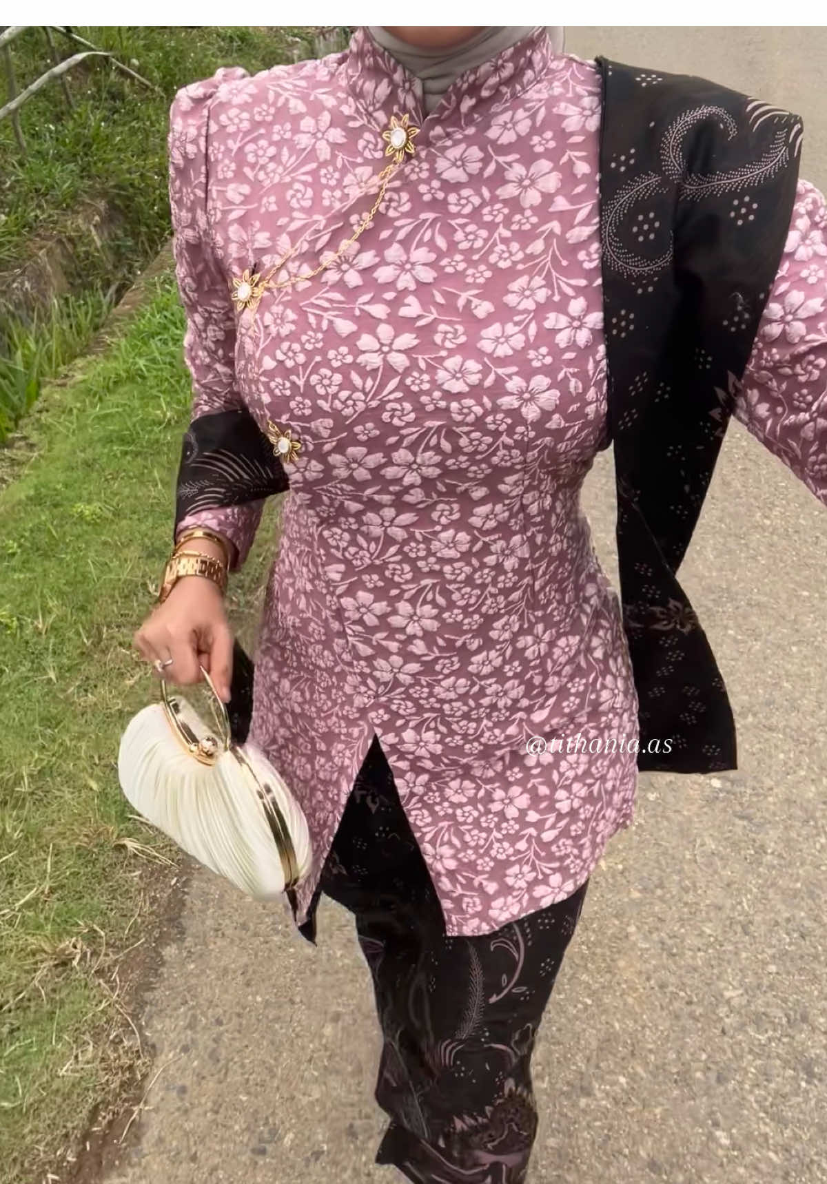 bb/tb 48/153 #kebayamodern #kebayawisuda  