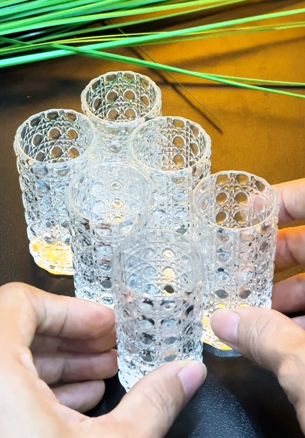 Ly uống tỉu mẫu mới#emtuyettaphoa #xuhuong #lyuongtiu #lythuytinh #lyuongluamach 