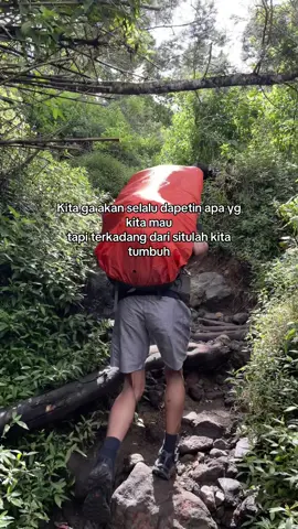 Sebulan lagi 2026 pohon aja tumbuh masa kalian pendek terus sih🤔