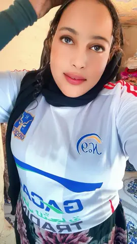 🫶🏽❤️👮🏼