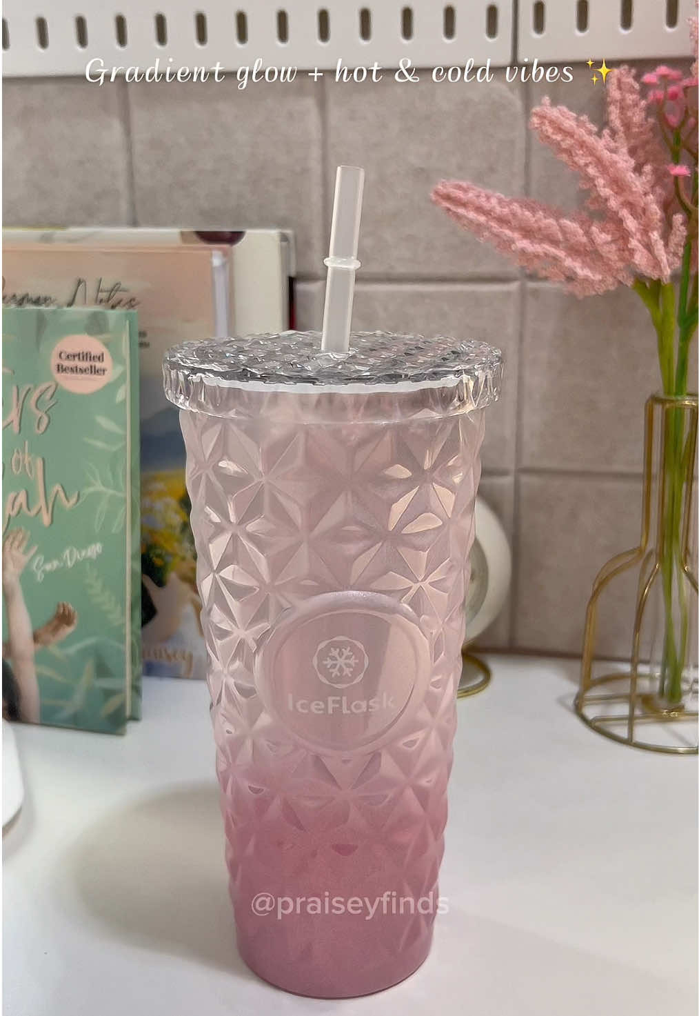 Meet your mood-match cup — 20 oz gradient steel, vacuum insulated so your drink stays just how you like it. #ICEFLASK #GradientCup #20ozSteelCup #VacuumStrawCup #HotAndColdDrink     