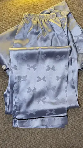 Gemeshh bngt sama motifnya 💕 #piyama #piyamasatin #piyamagemes #piyamawanita 