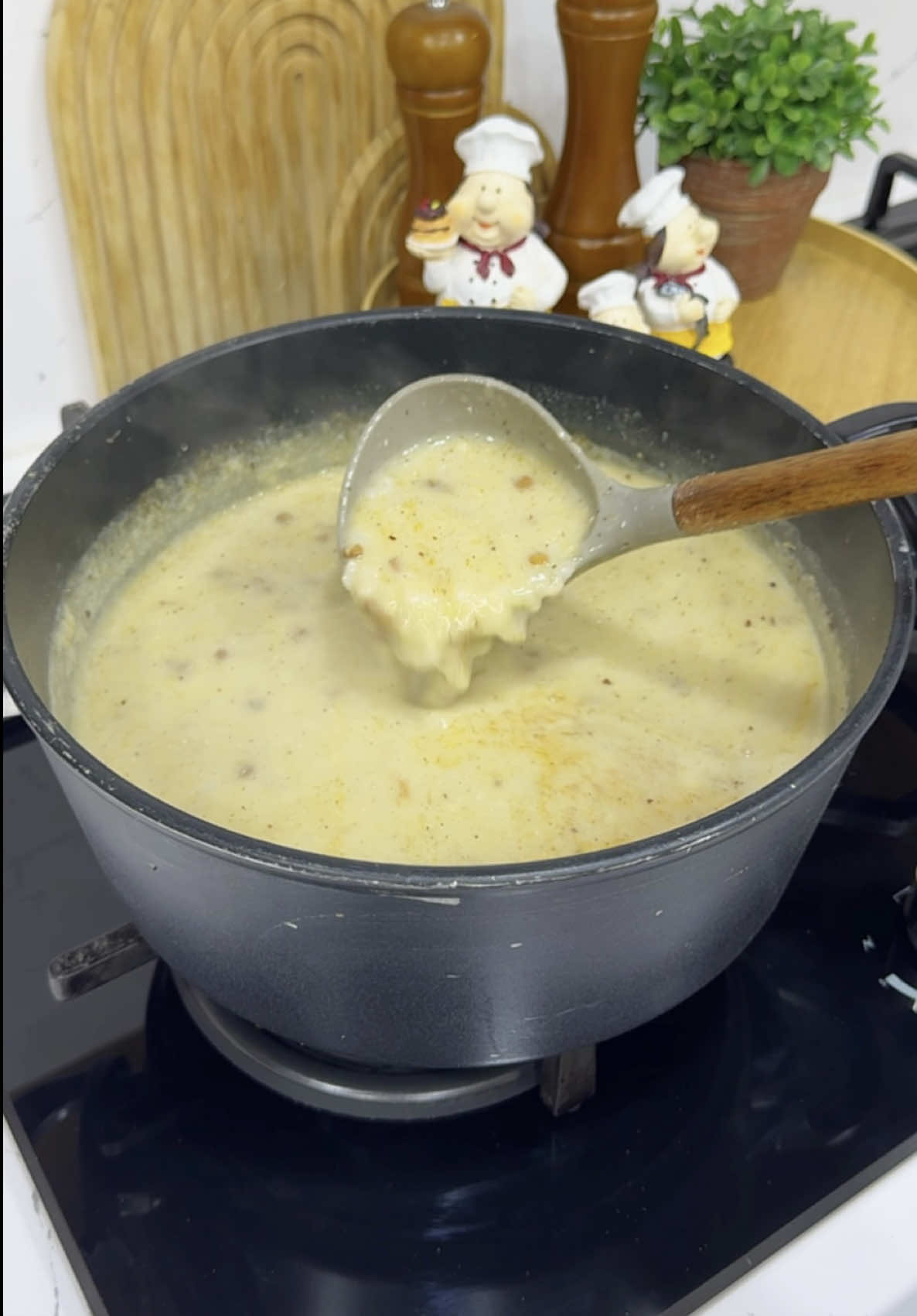 شوربة المطاعم التركيه 👌 ابسط واطيب واغرب شوربه جرّبتها بحياتي🤷‍♀️ #وصفات #reel 