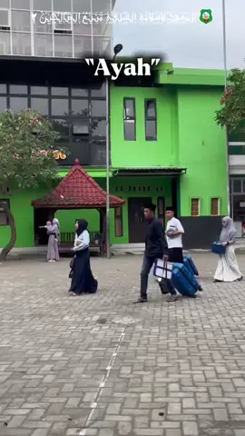 Selamat hari AYAH sedunia...🫠🤗 Semoga para wali santri selalu di limpahi kesehatan, di mudahkan segala hajatnya dan Ridho Allohb selalu menyertai Amiiinn...  #hariayah  #kasihsayangorangtua  #santri  #mambaussholihin2  #mbs2blitar 