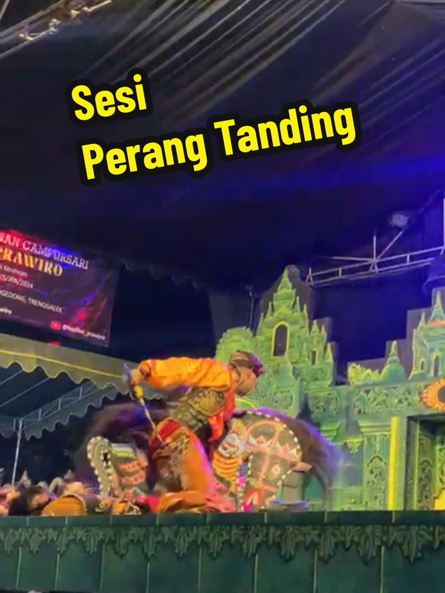 Perang Tanding Jaranan Kudho Prawiro Trenggalek  #kudalumping #perang  #budayajawa #indonesia  #senimanindonesia 