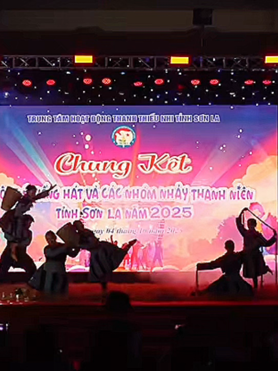 Múa 🌾Mùa Vàng🌾 Òng Lòng Xía #muavang #dantocvietnam #SonLa #Hot #tuyenquanutb 