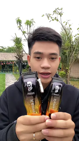 Tông đơ cắt tóc và chấn viền kemei#tongdocattocgiadinh #combocattoc #tongdokemei #kemei709a 