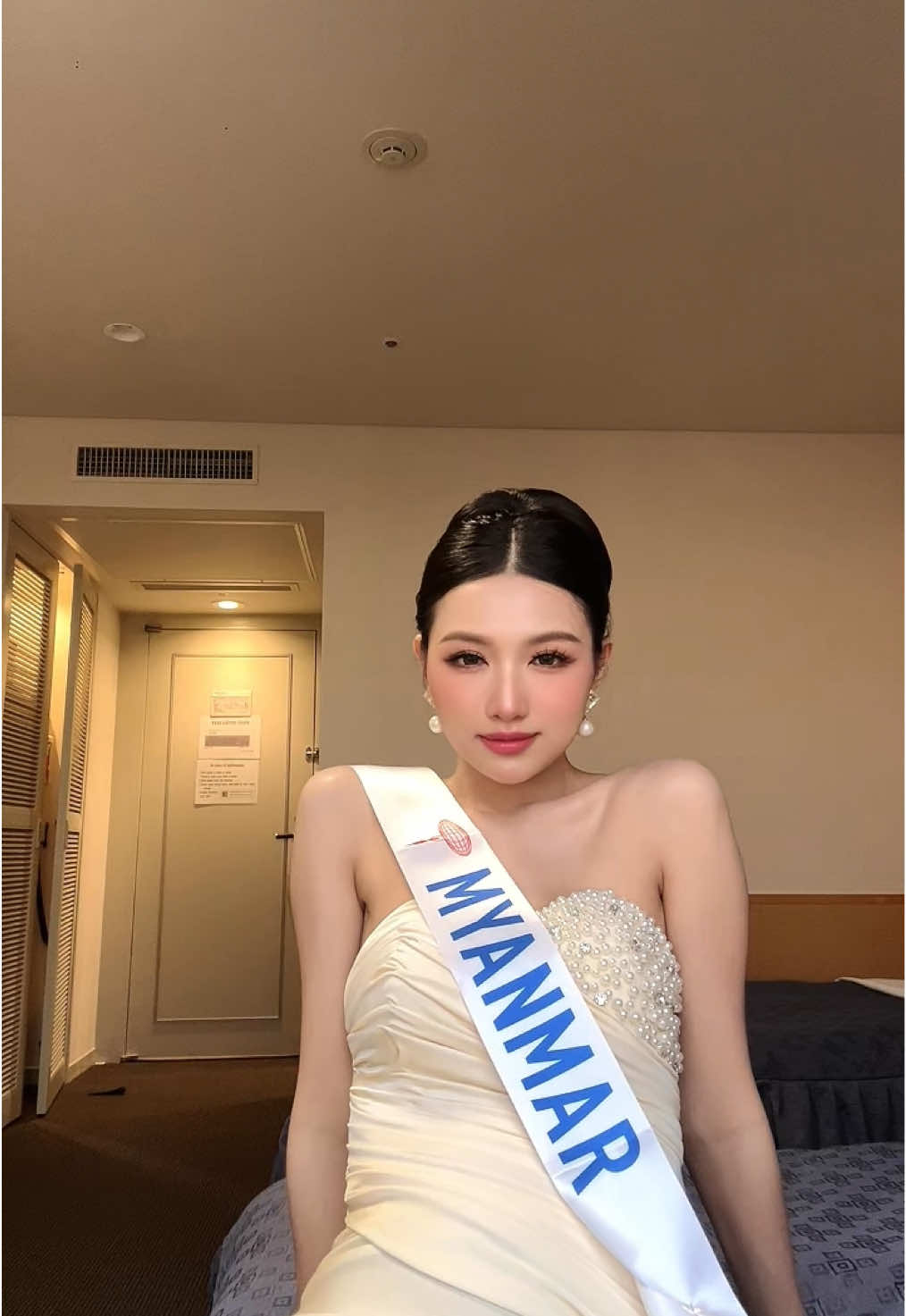 Got our rooms after interviews and finally received our sashes! 💖 Feeling so grateful and excited, now it’s time to enjoy some dinner and recharge for the days ahead. 🇲🇲✨ 