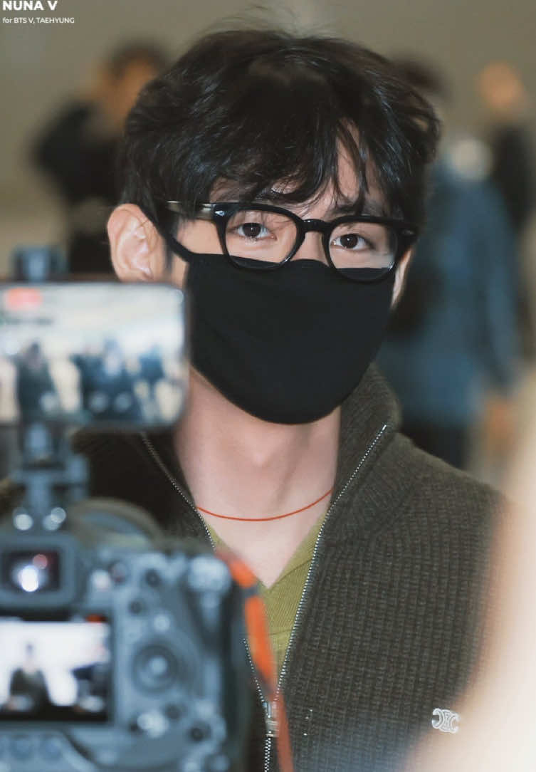 V😉💓 #taehyung #taehyungxtirtir #bts #v #CapCut 