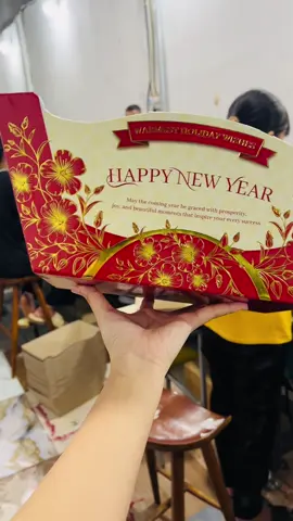 Siêu phẩm nhà em Thu cỡ này ... Nhưng tiếc không ra kịp hàng để trả khách 😭  Em Thuyền hoa hậu này xứng đáng bao nhiêu điểm các bác nhì .... #thuinthanhdo #intheoyeucau #inấnchuyênnghiệp #inangiare #tet2026 