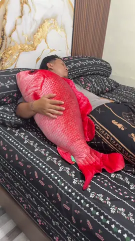 Bantal ikan kakap merah seukuran guling #bantal #bantalikan #bantalkarakter #bonekaikan 
