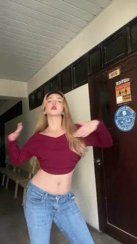 freek a leek demure ver