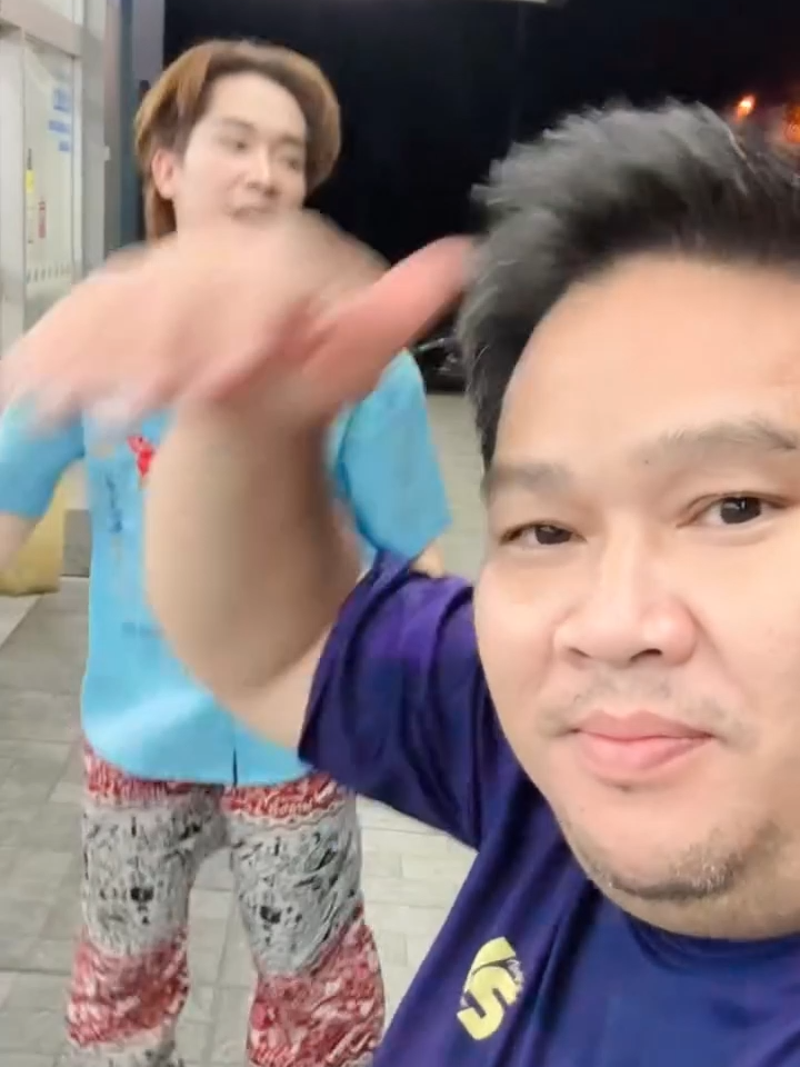 บอสมีความสุขแปลกๆ #ผู้ใหญ่บ้านฟินแลนด์ #บอสบิ๊กผู้ใหญ่บ้านฟินแลนด์ #โตเกียวมิวสิค #บิ๊กธิติวุฒิ #บอสบิ๊ก