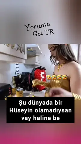 gülüyor birde iyi bişey yapdığını sanıyor 😂😂#komedialemi #komedi #mi̇zah #funny #şaka 