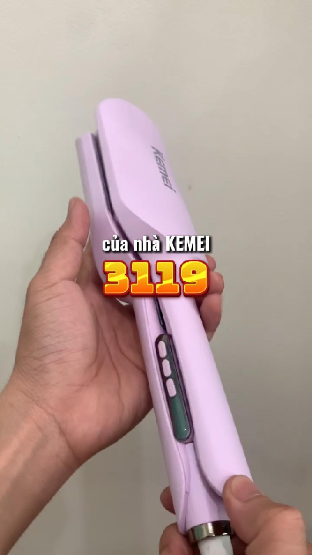 Máy uốn sóng tóc keme 3119, lên nhiệt nhanh, công suất tốt, hoạt động mượt trên nhiều loại tóc. #xuhuong#kemei#mayuonsong#mayuon#bamsong 