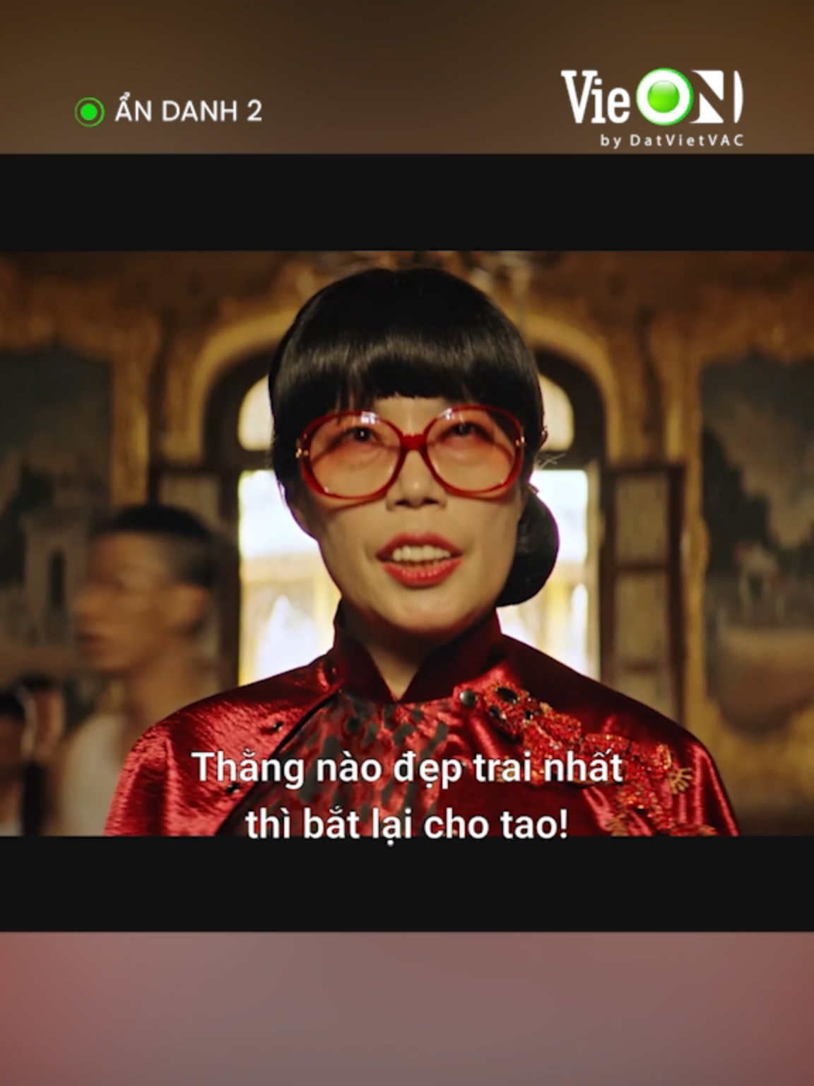 Ra đây mà xem phu nhân Lim đi tìm chồng nè mấy bà.... #VieON #VieONPhimHan #tiktoksoiphim #tiktokgiaitri #xemphimsoiphim #tiktokphimhay #phimhan #phimhanquoc #kdrama #AnDanh3 #TaxiDriver3 #LeeJeHoon #AnDanh #TaxiDriver