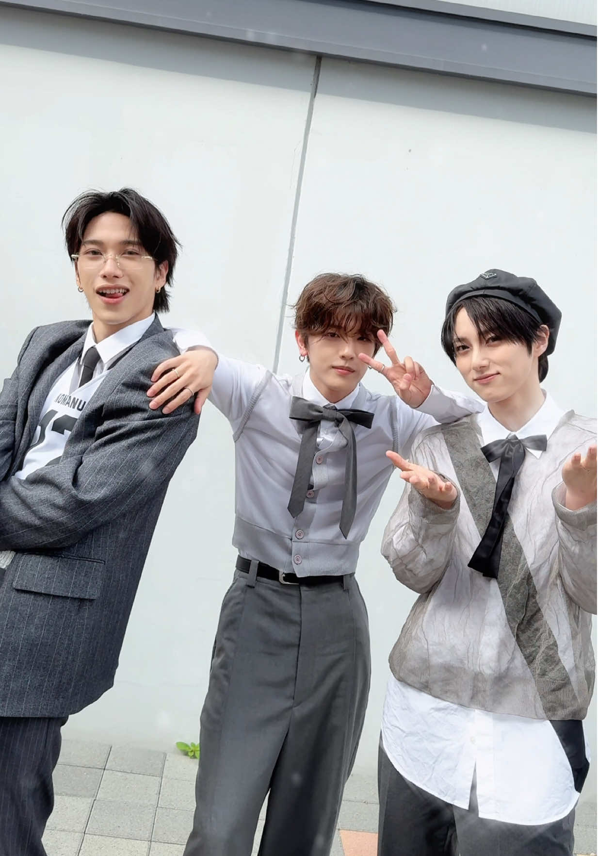 #INI | 'Present' RIHITO × TAKUMI × HIROMU #池崎理人 #尾崎匠海 #髙塚大夢 INI_THE_WINTER_MAGIC  #INI_Present ウィンマジ 