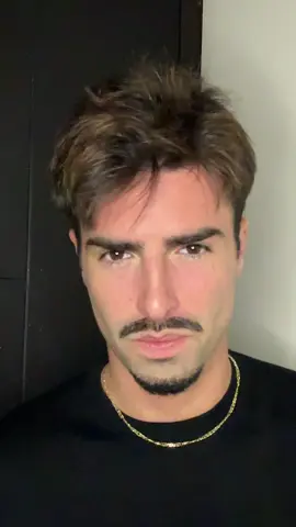 Sampai jumpa sayang saiki aku tamu undangan 