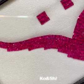 KO&SHI - Pink Jedi Spinel CLARITY - VVS1 STONE - Spinel  DESIGN- Necklace & Earring Set TREATMENT - No Treatment ORIGIN BURMA _____ DM. for more details 📲 📞 #Worldwide_Shipping #JewelryTradeCenter #Bangkok #4floor_booth_J4113 #Ko_Shi_Mogok_Gems