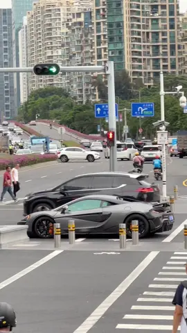 #mclaren #supercar #sieuxe #viral #fyp 