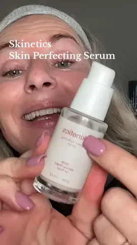 Perfect skin in one bottle! #skinetics #faceserum #pigmentation #unevenskintone #TikTokMadeMeBuyIt  @SKINETICS. 