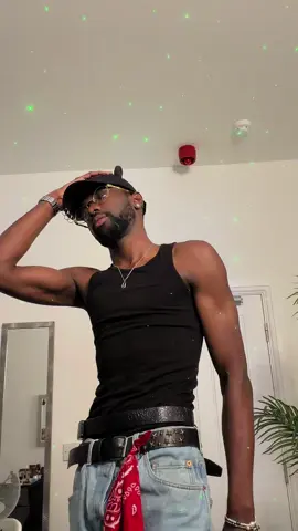 Based on popular demand 😮‍💨 DC: @Thiago Pantaleão #dance #whineyourwaist #whine 