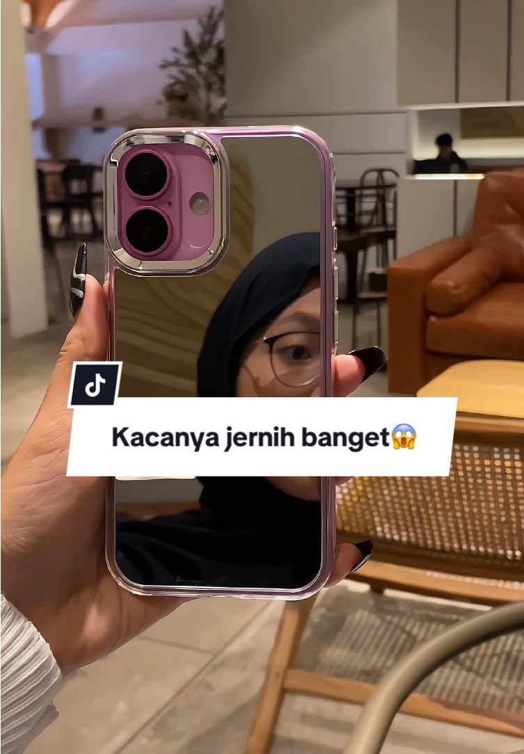 Betah sihh ngaca disini😭#fyp #caseiphone #mirorr #foryou #murce 
