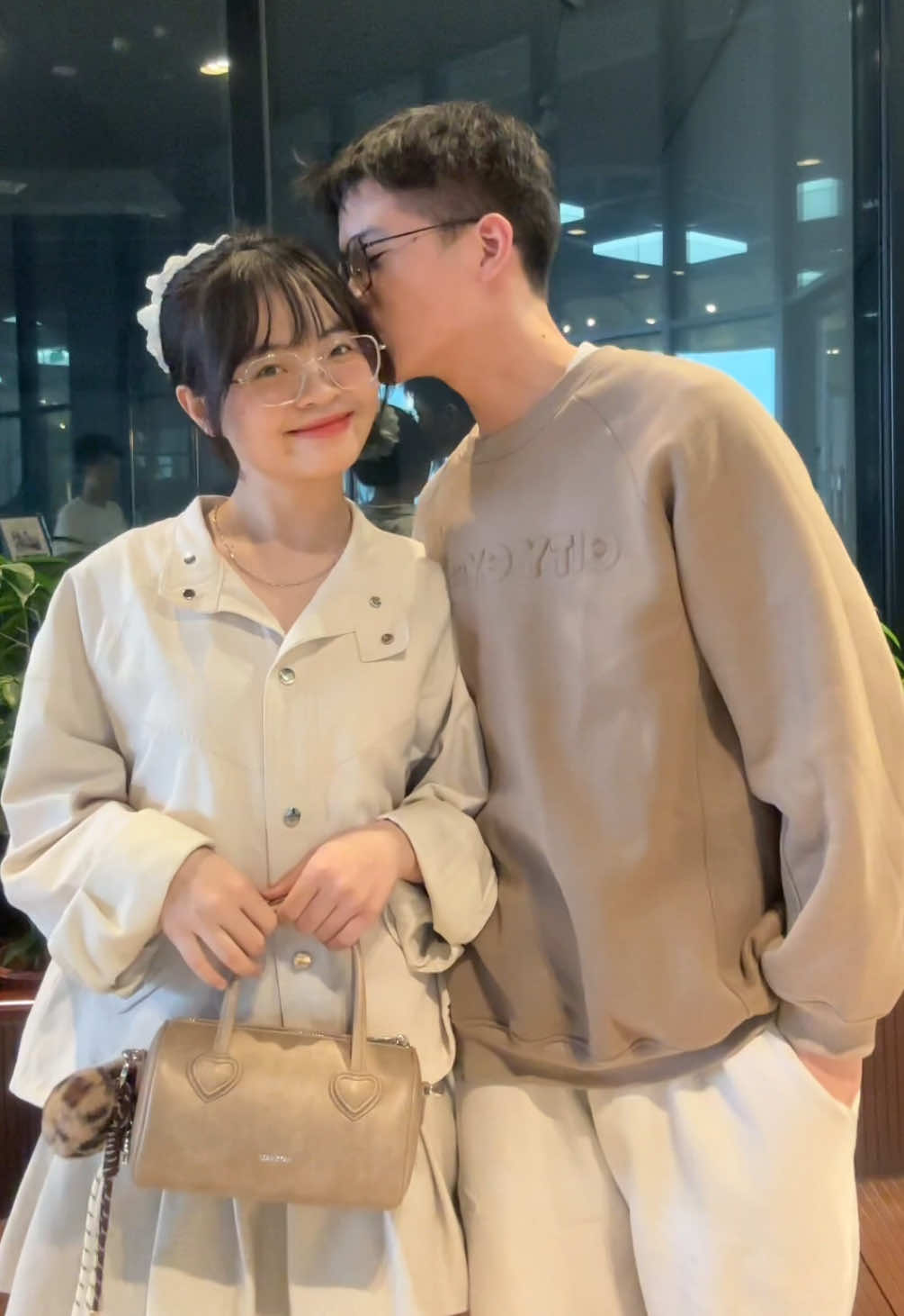 Gia trưởng nhưng e thích, lần sau tặng em#matemade típ na #doichimriii #couple   #tuiwynanh #holdmeclose