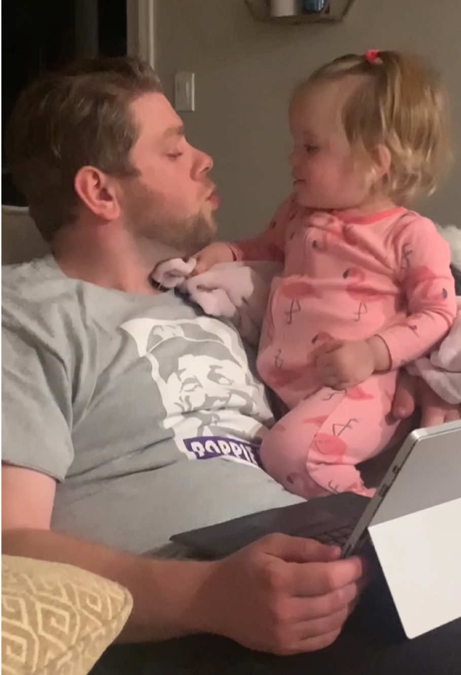 Dad and daughter ❤️#baby #dad #daughter #daddysgirl #Love #babylove #cutebaby #babyfever #TrueLove #lovestory #babiesoftiktok #foryou #usa🇺🇸 