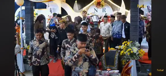 hiburan #fyp #nyanyi #masukberanda #viralvideo #viral @SodrunPasther @Putrii Cebrett @Niken Kusumo Real 