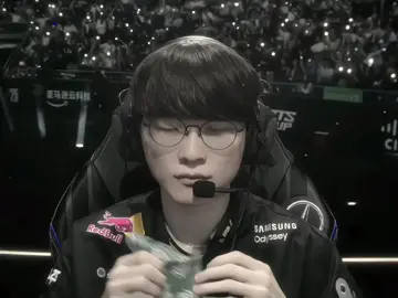 em chẳng thấy bầu trời trong xanh... #faker #t1 #lol 