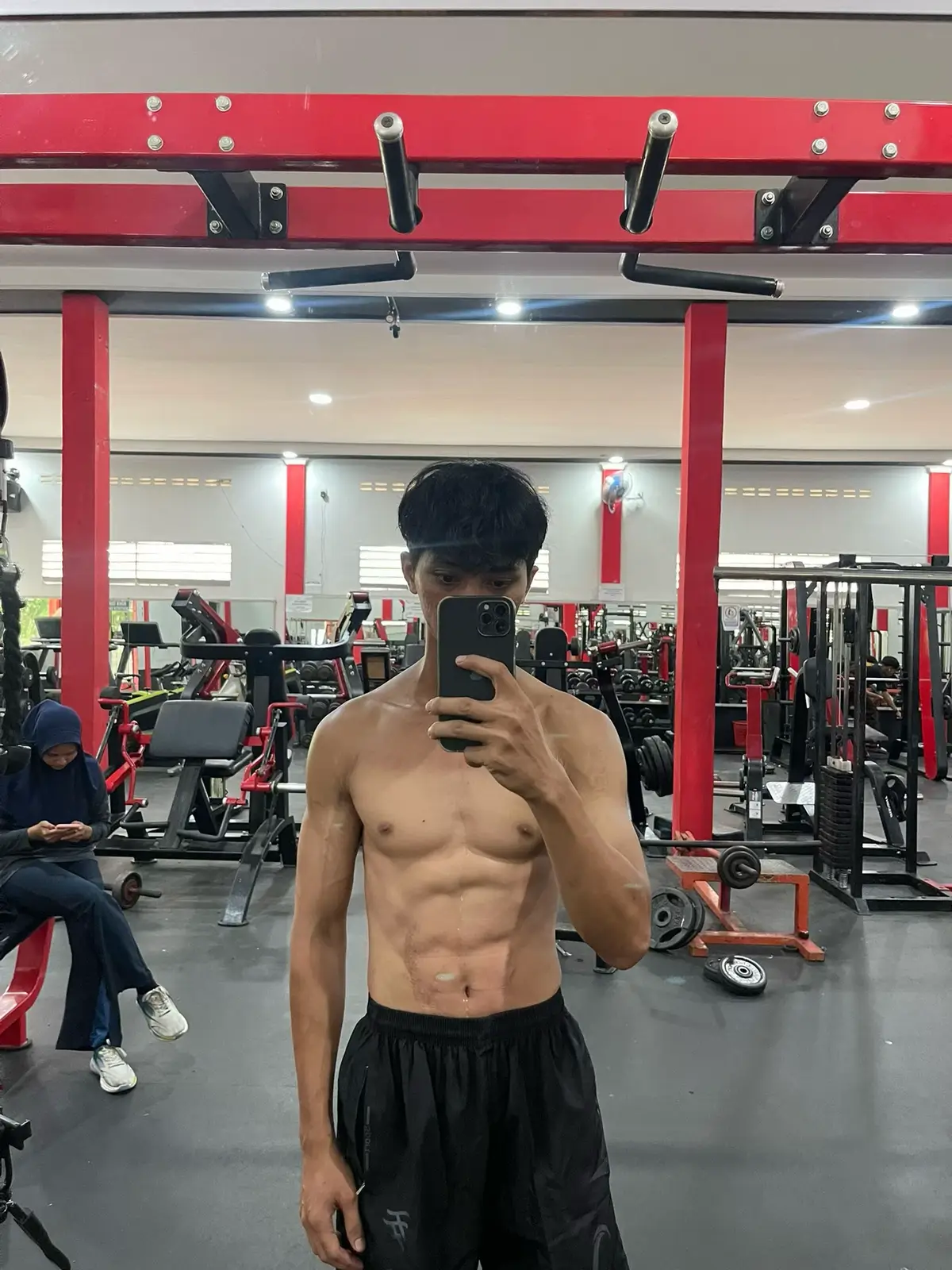 Konsisten💪😅 #fyp #gym #trending #foryou #viralvideo 